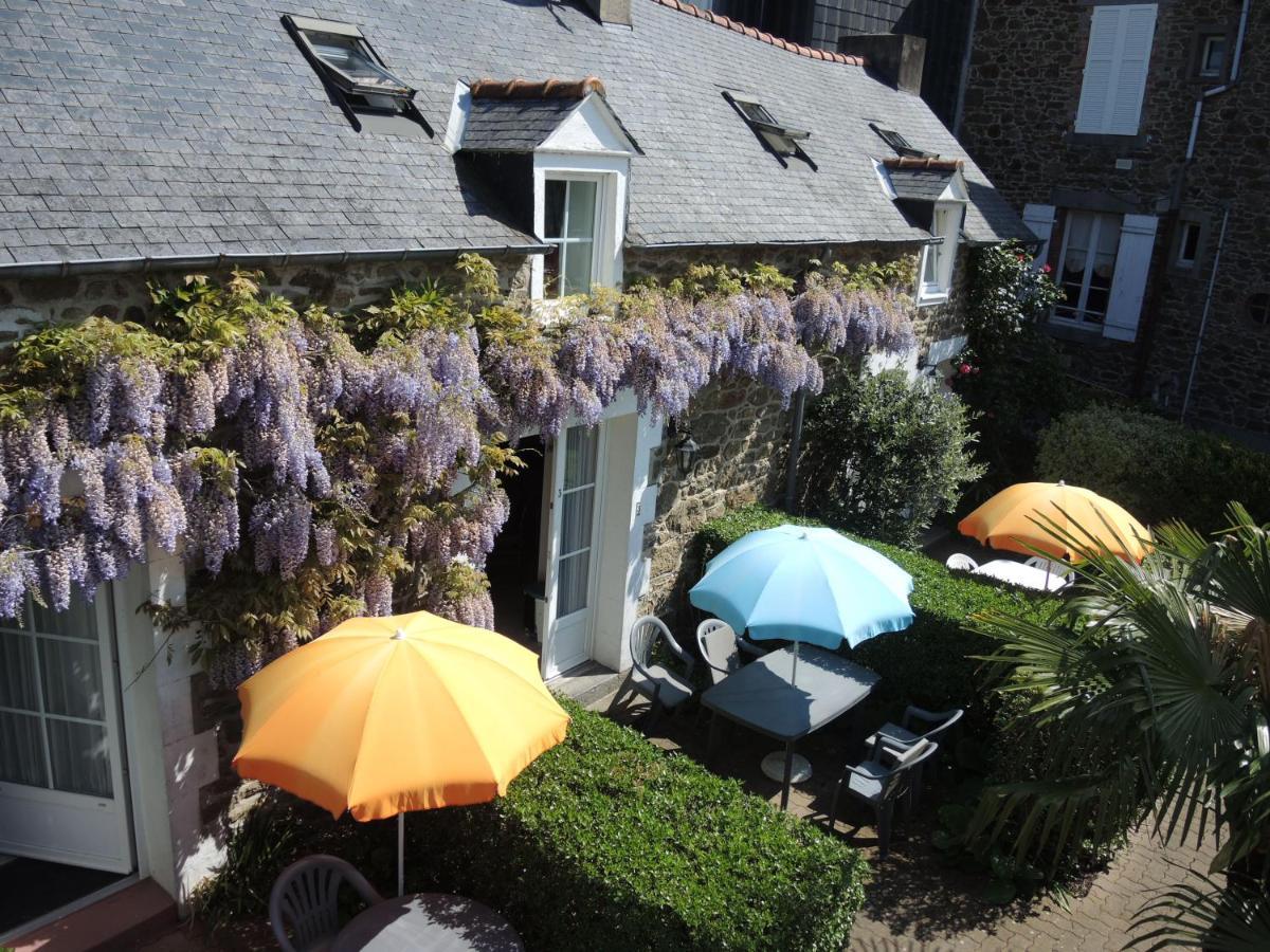 Clos De La Fontaine Dinard Buitenkant foto
