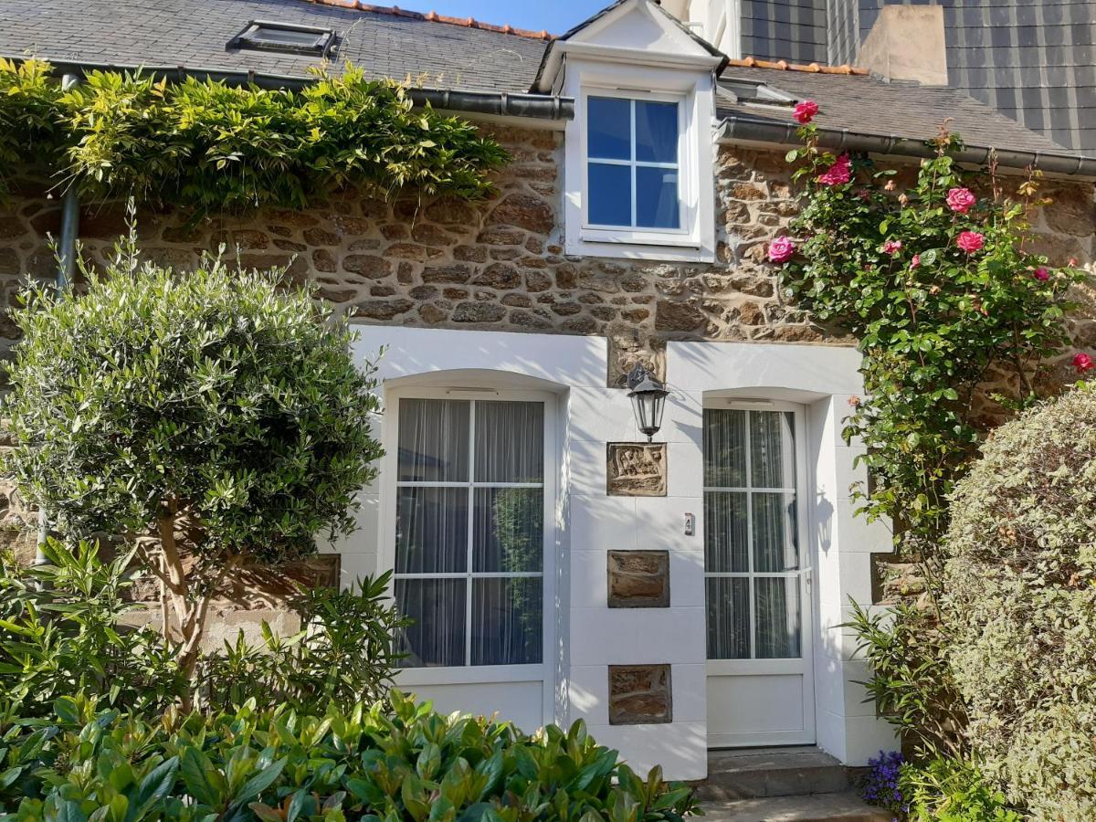 Clos De La Fontaine Dinard Buitenkant foto