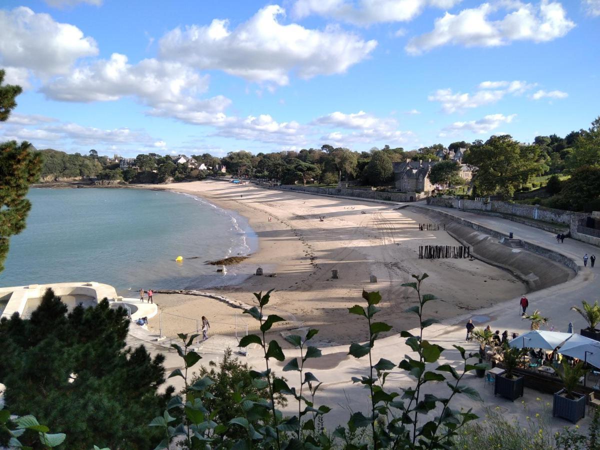 Clos De La Fontaine Dinard Buitenkant foto
