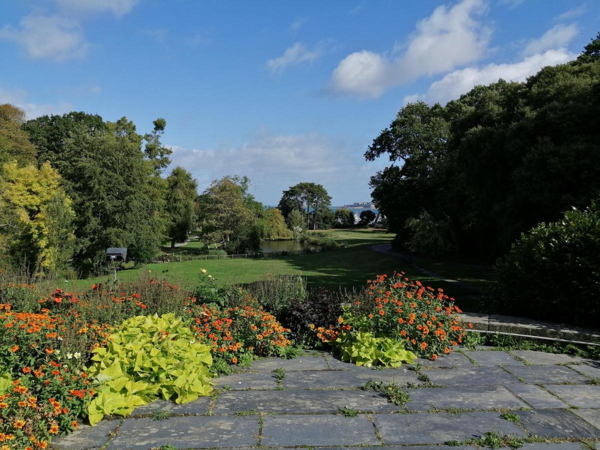 Clos De La Fontaine Dinard Buitenkant foto