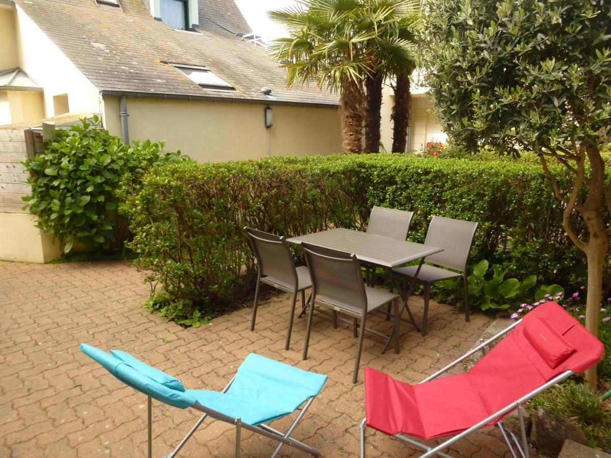 Clos De La Fontaine Dinard Buitenkant foto